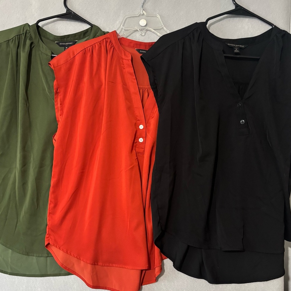 Lot of Three (3) Banana Republic Relaxed Blouses with Cap Sleeves
